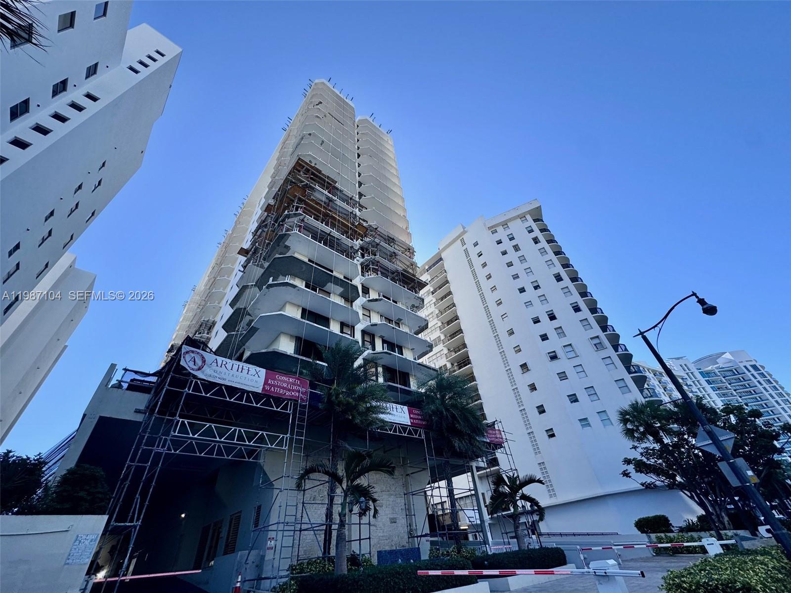 6061 Collins Ave #12D Miami Beach, FL 33140