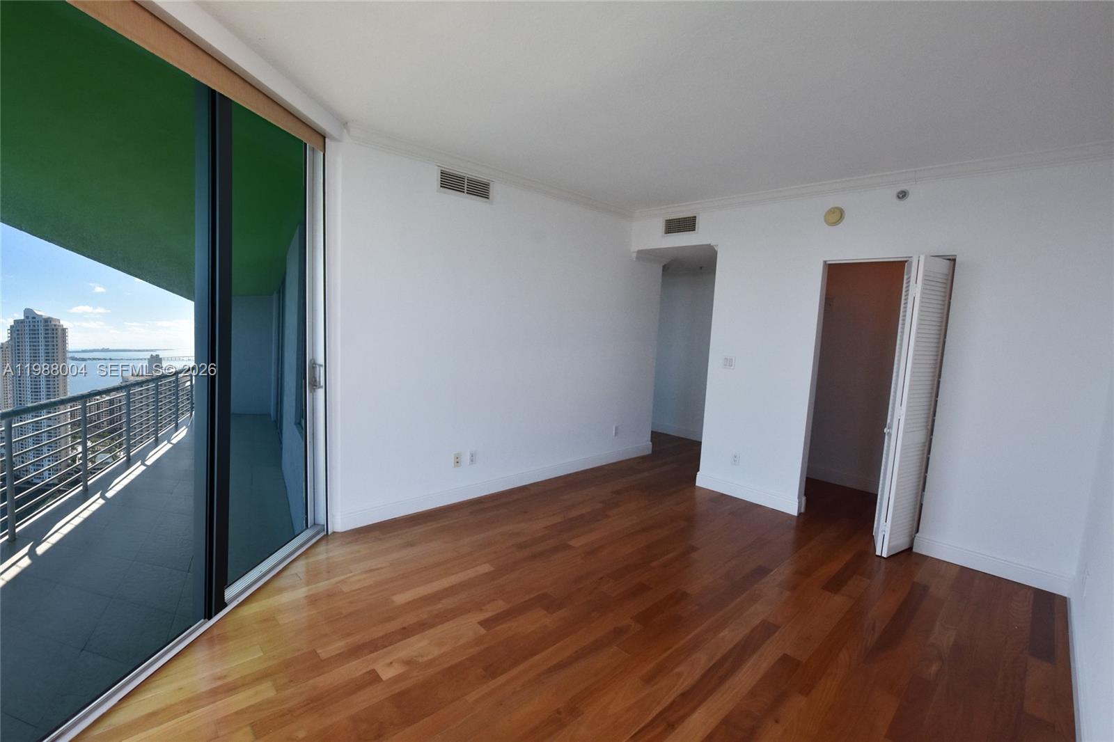 335 S Biscayne Blvd #4112 Miami, FL 33131