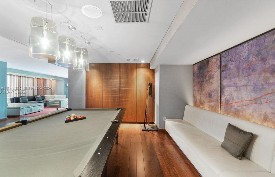 335 S Biscayne Blvd #4112 Miami, FL 33131