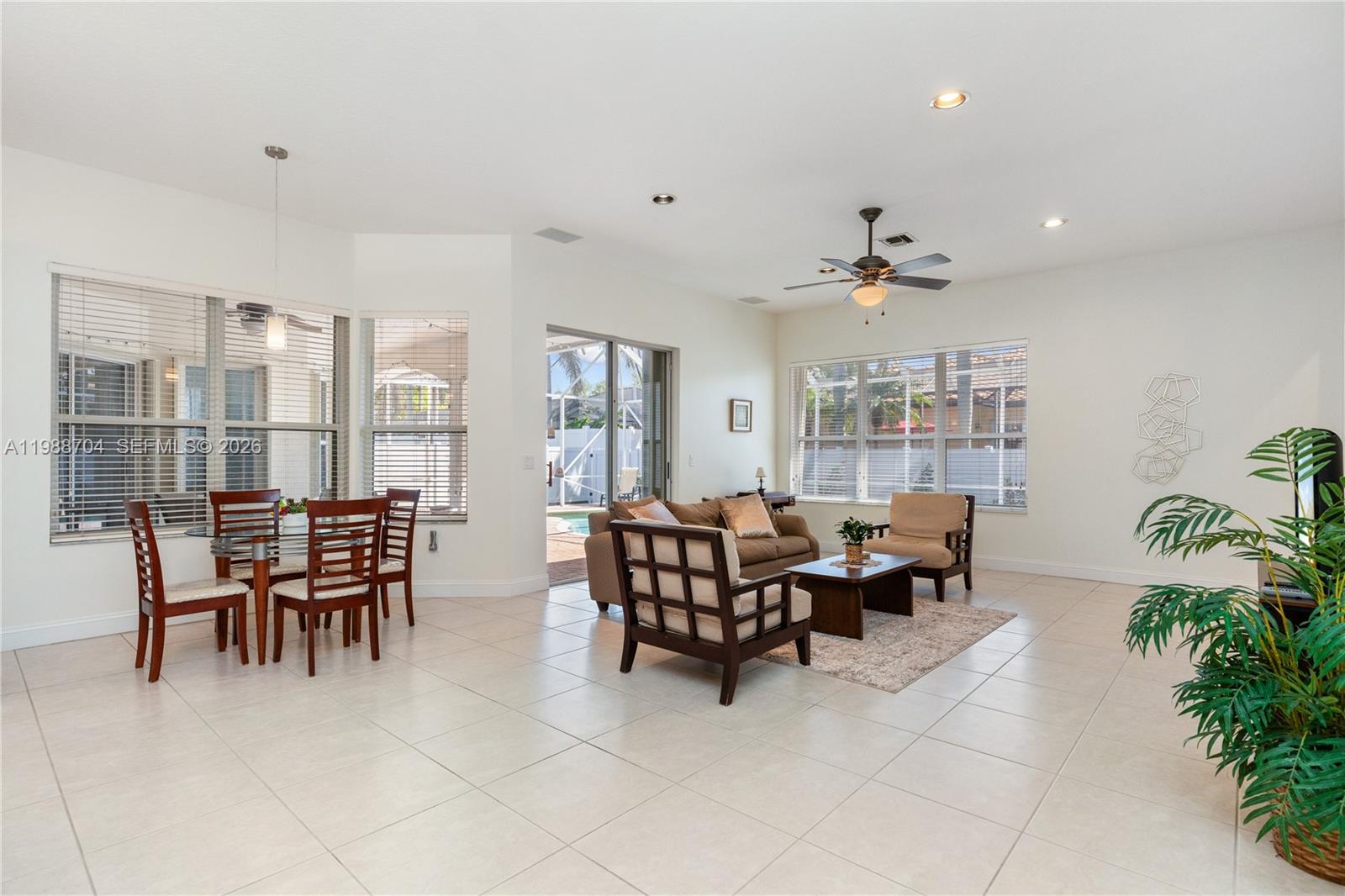 15966 SW 3rd St Pembroke Pines, FL 33027