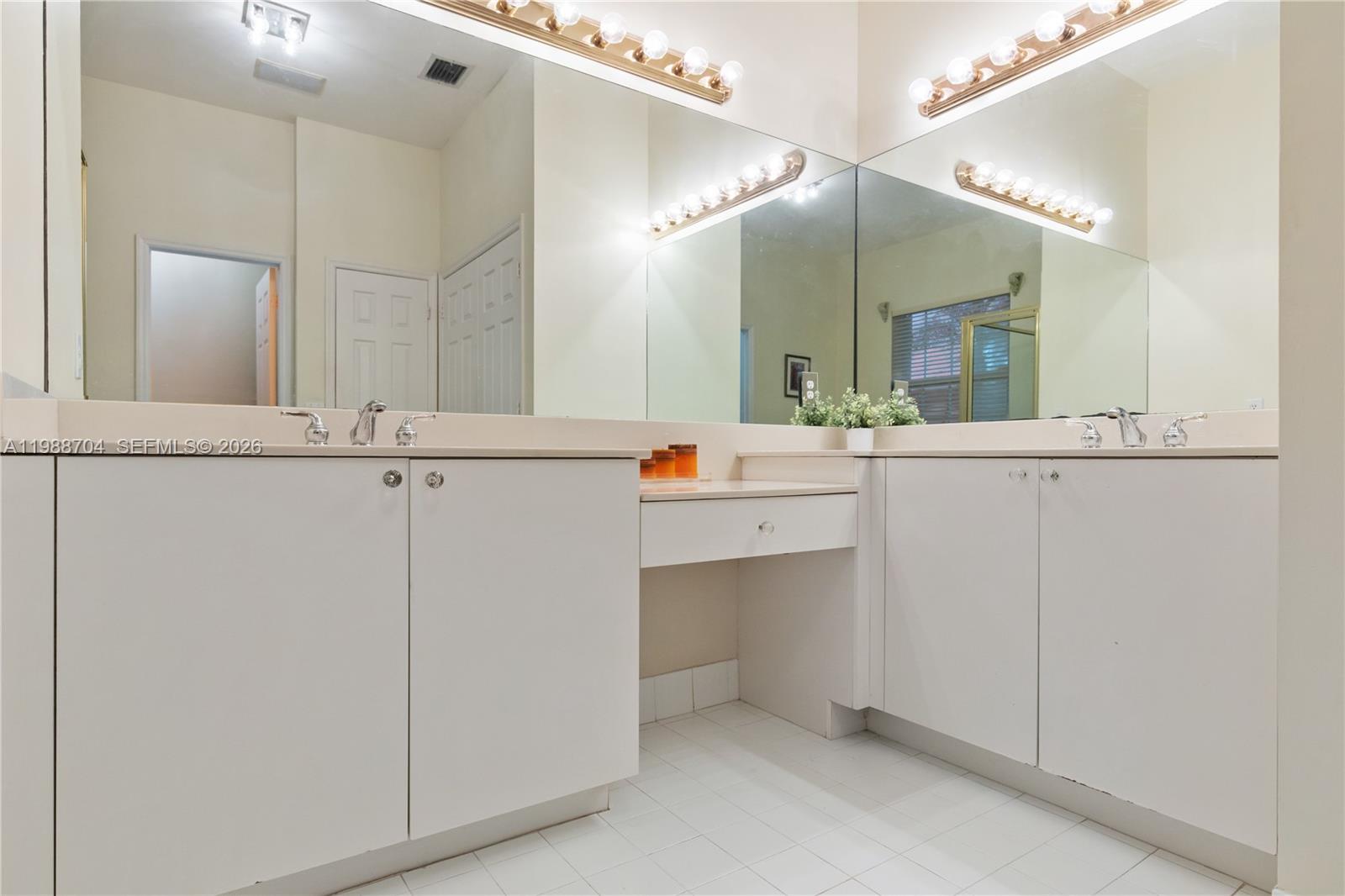 15966 SW 3rd St Pembroke Pines, FL 33027