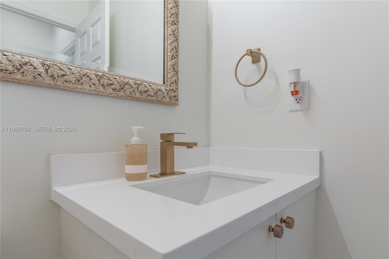 15966 SW 3rd St Pembroke Pines, FL 33027