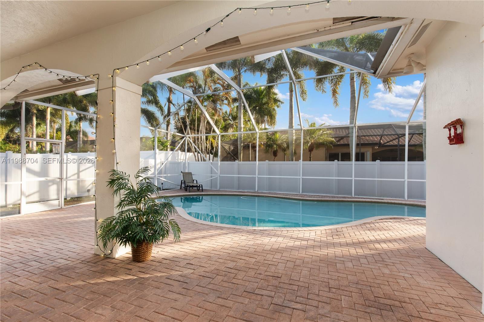 15966 SW 3rd St Pembroke Pines, FL 33027