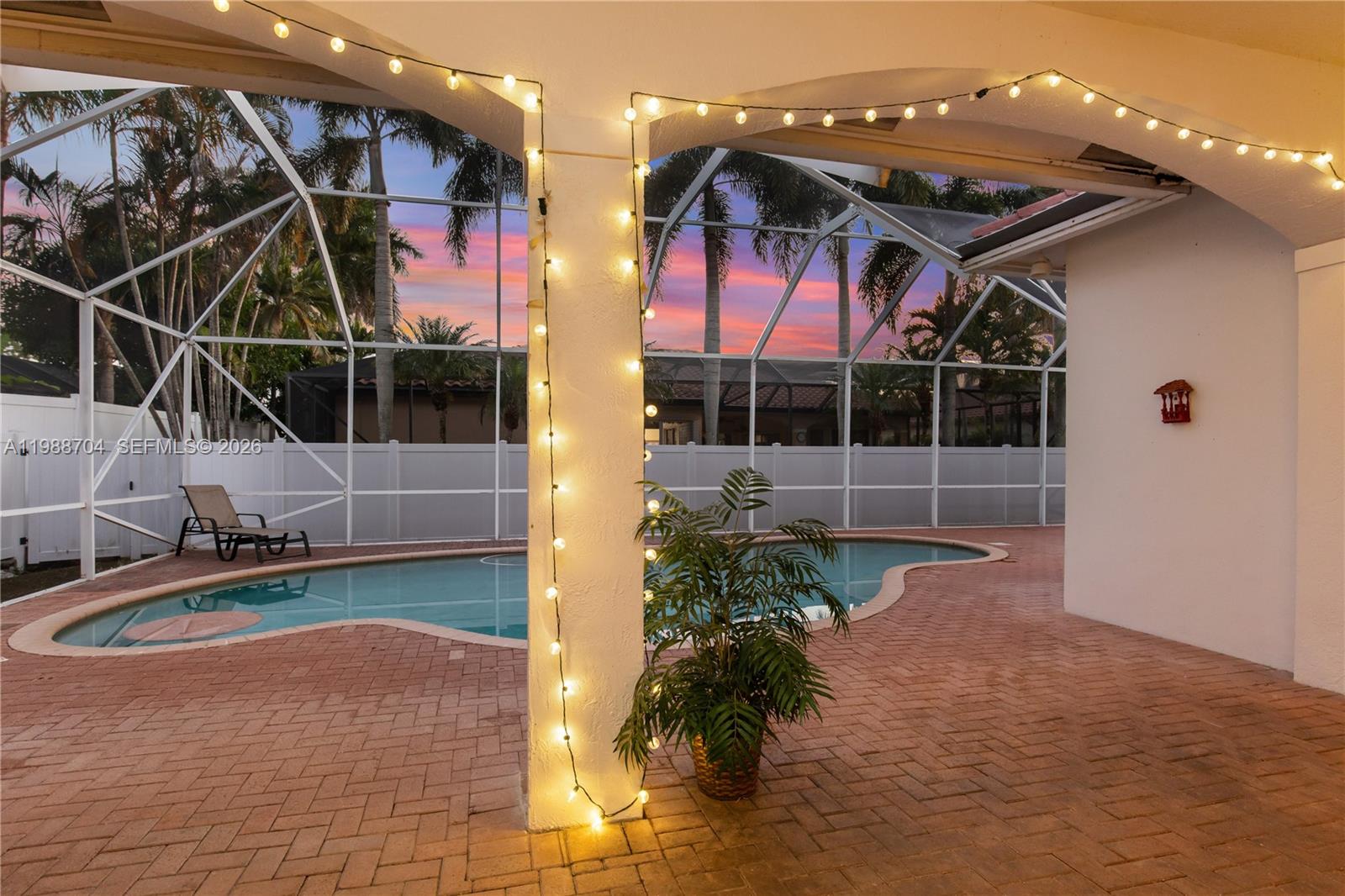 15966 SW 3rd St Pembroke Pines, FL 33027