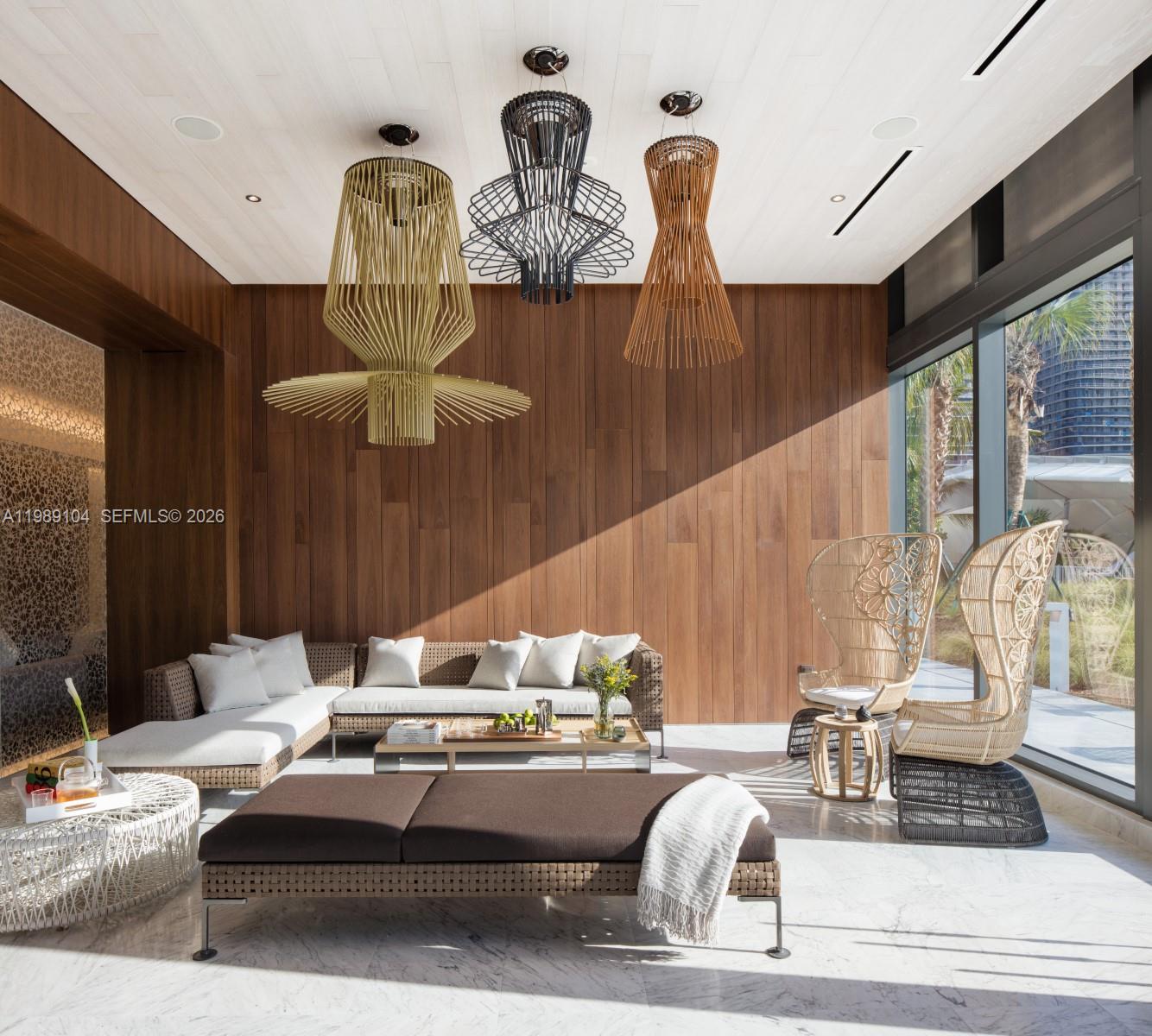 88 SW 7th St #2404 Miami, FL 33131