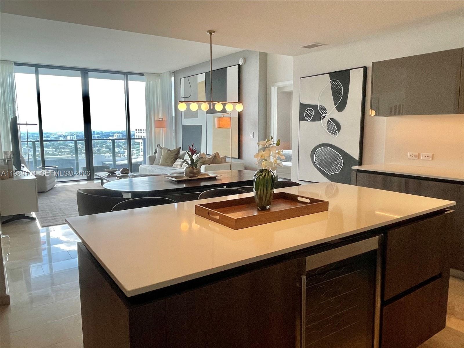 88 SW 7th St #2404 Miami, FL 33131