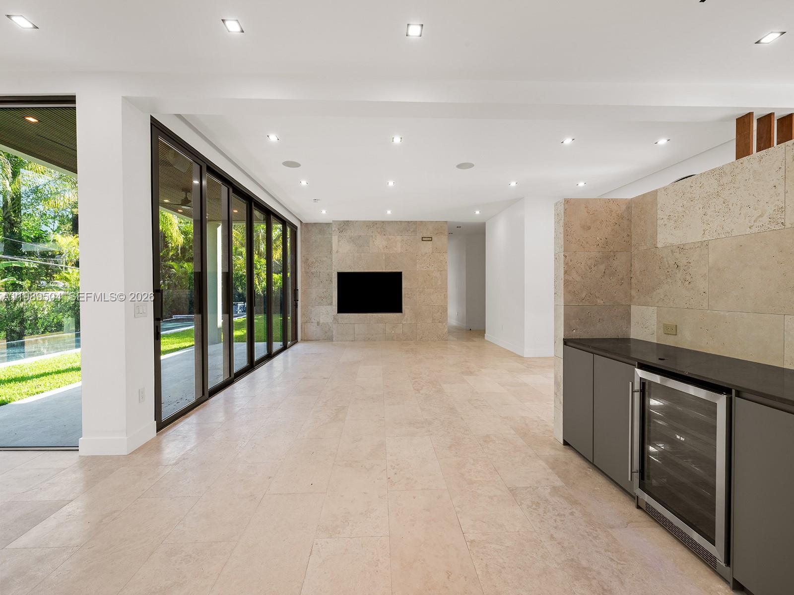 5975 SW 62nd St South Miami, FL 33143