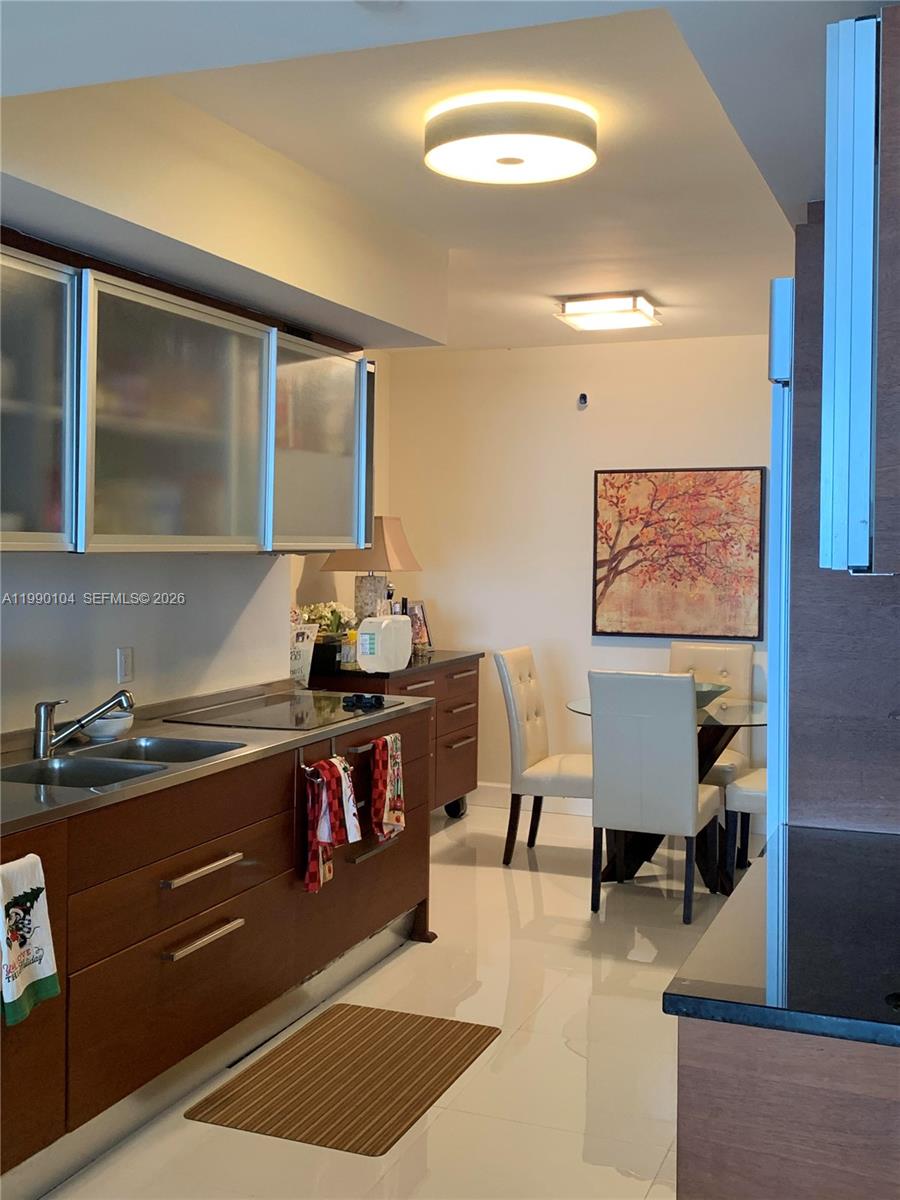 image Beach Club 124