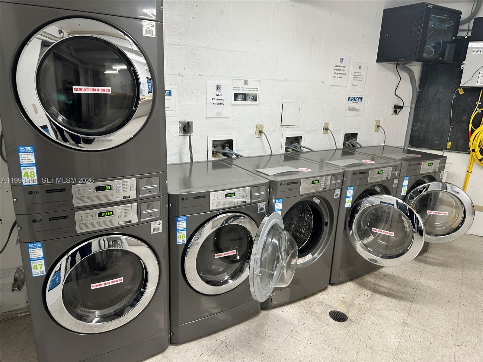 100 Bayview Dr #911 Sunny Isles Beach, FL 33160