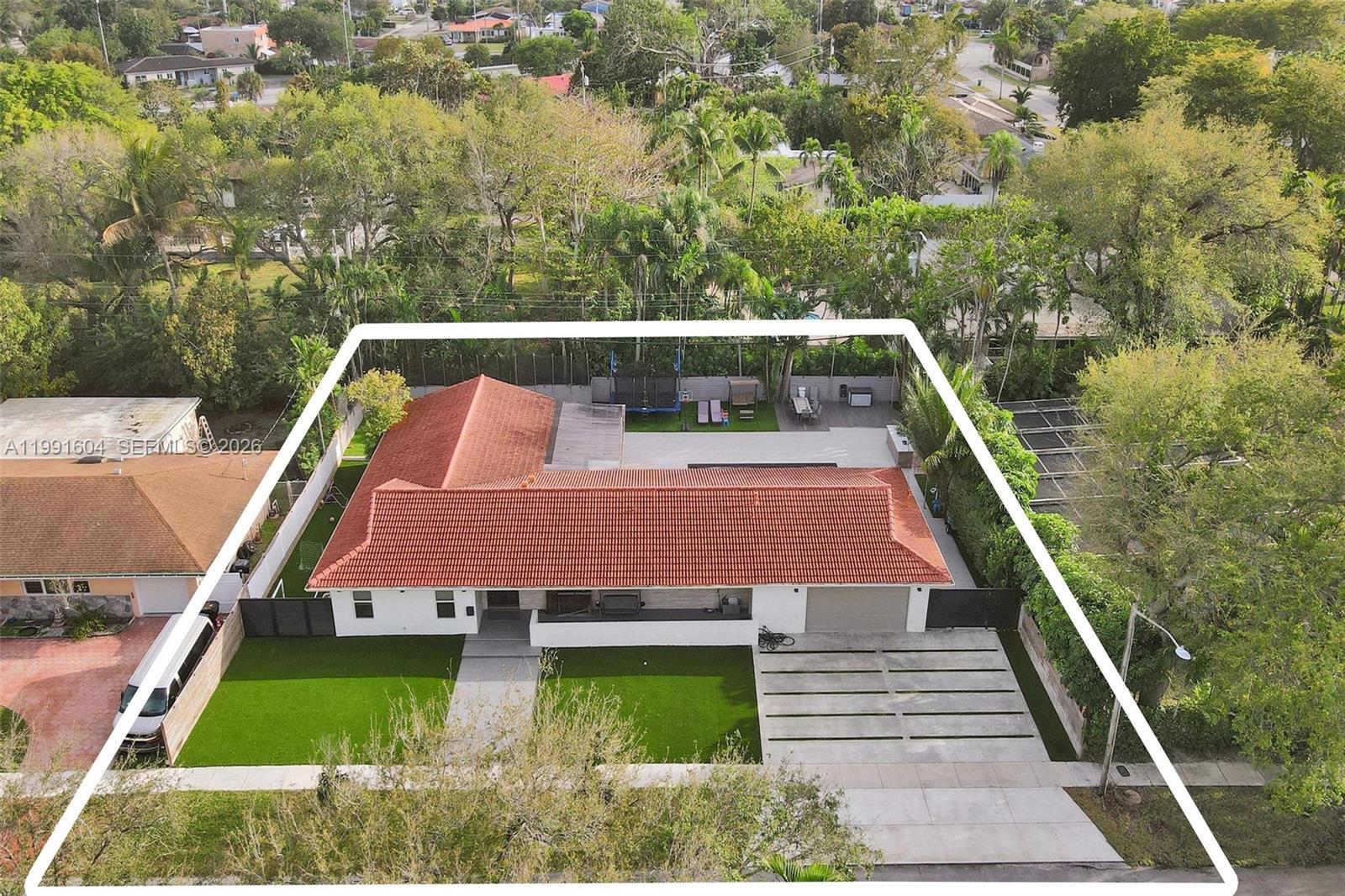 2126 NE 187th St North Miami Beach, FL 33179