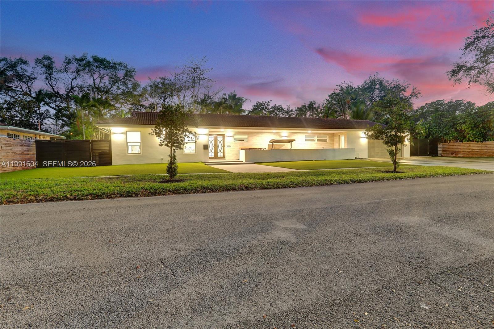 2126 NE 187th St North Miami Beach, FL 33179