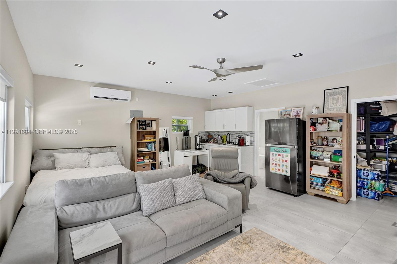 2126 NE 187th St North Miami Beach, FL 33179