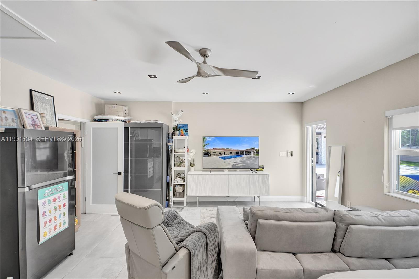 2126 NE 187th St North Miami Beach, FL 33179