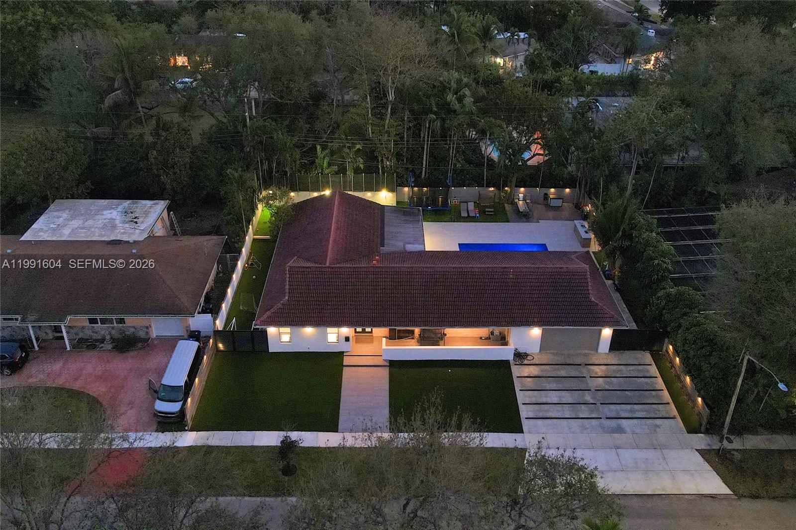 2126 NE 187th St North Miami Beach, FL 33179