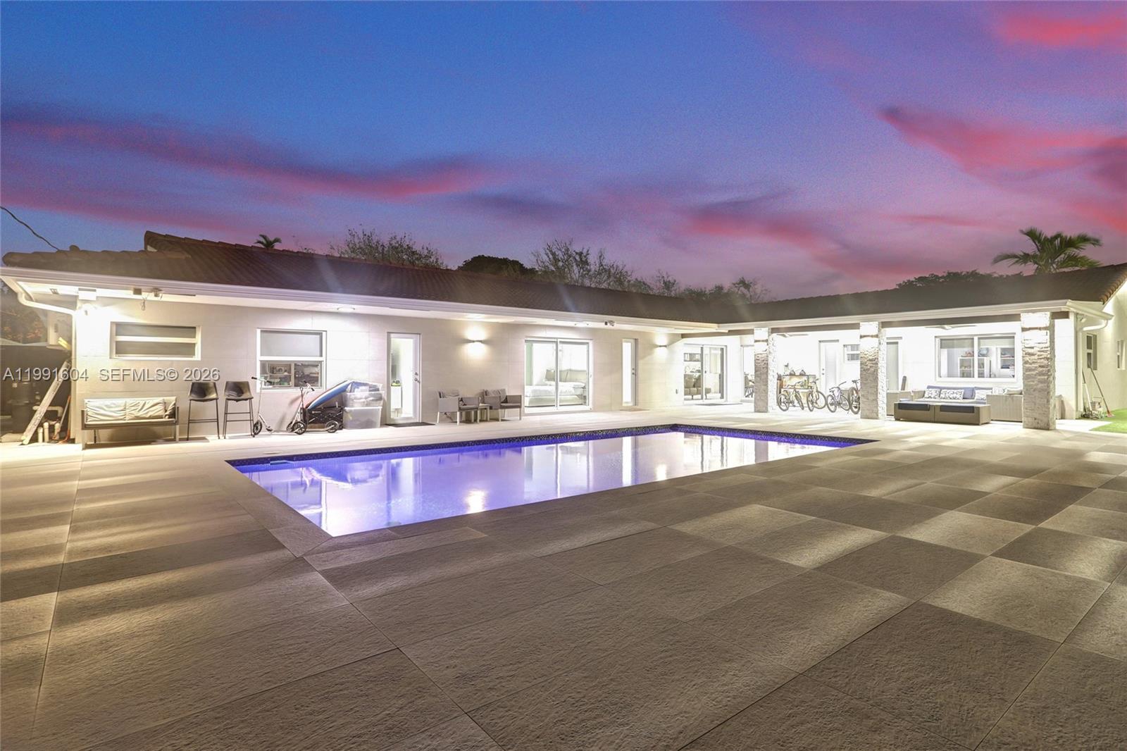 2126 NE 187th St North Miami Beach, FL 33179