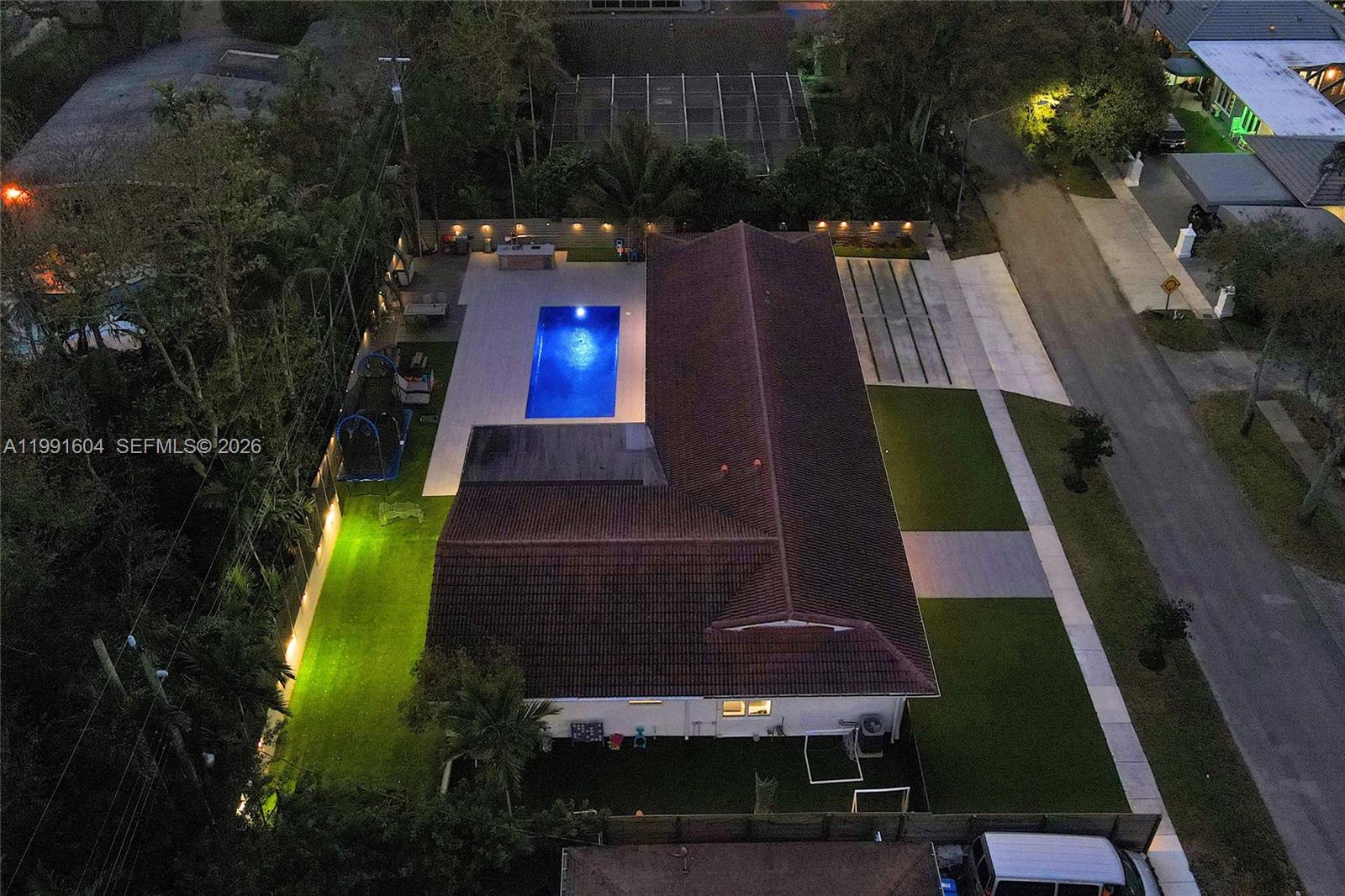 2126 NE 187th St North Miami Beach, FL 33179