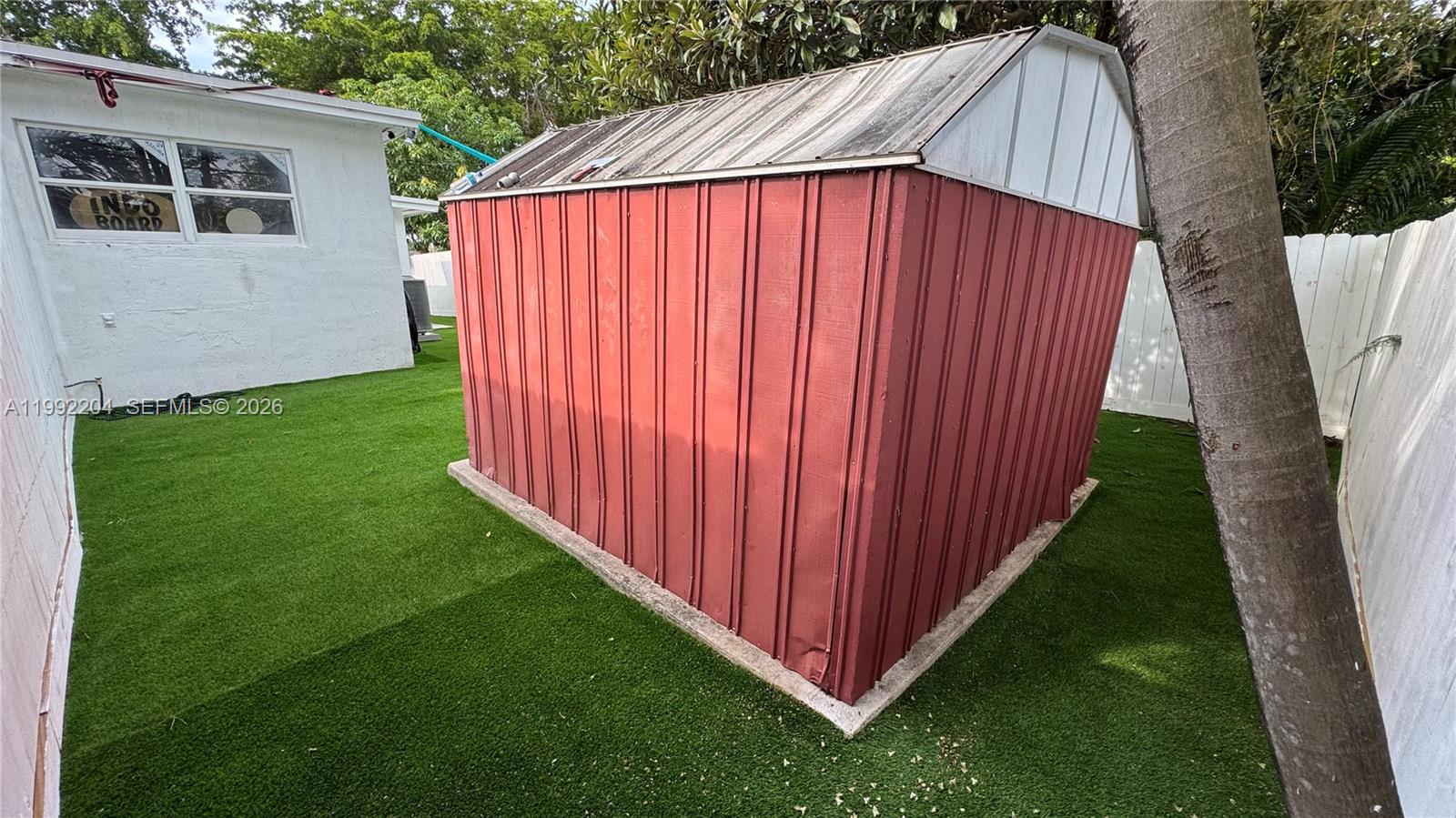 181 NE 121st St North Miami, FL 33161