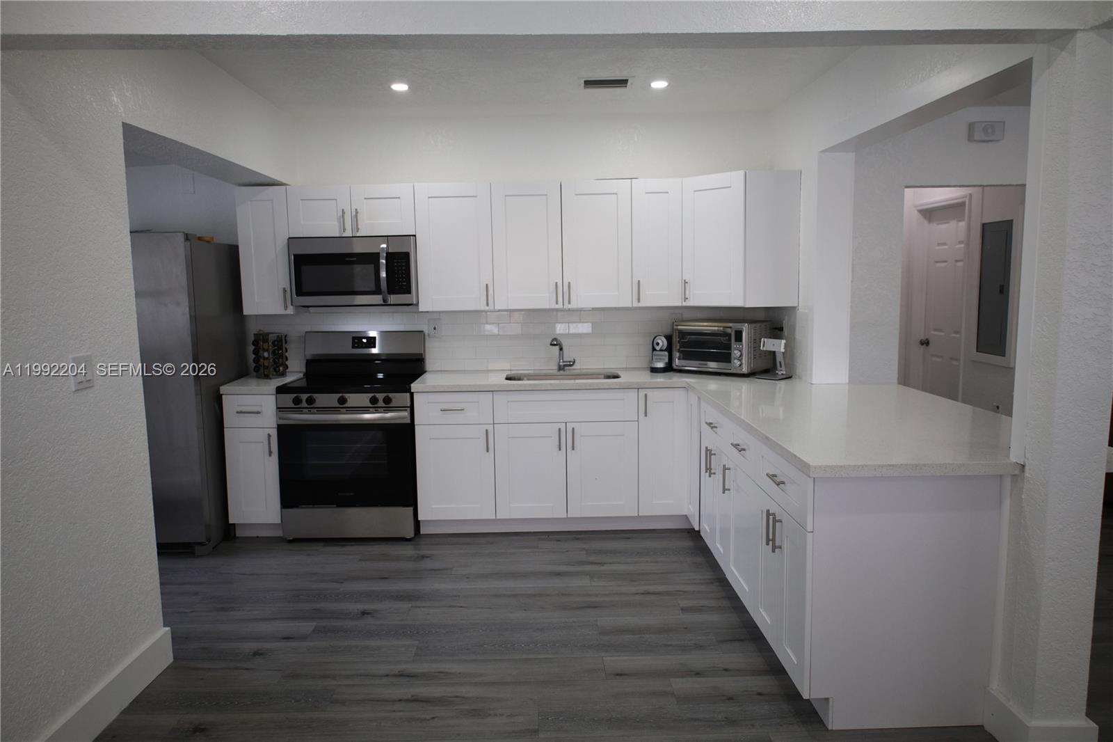 181 NE 121st St North Miami, FL 33161