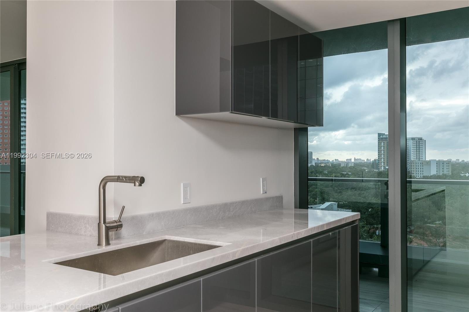 1451 Brickell Ave #905 Miami, FL 33131