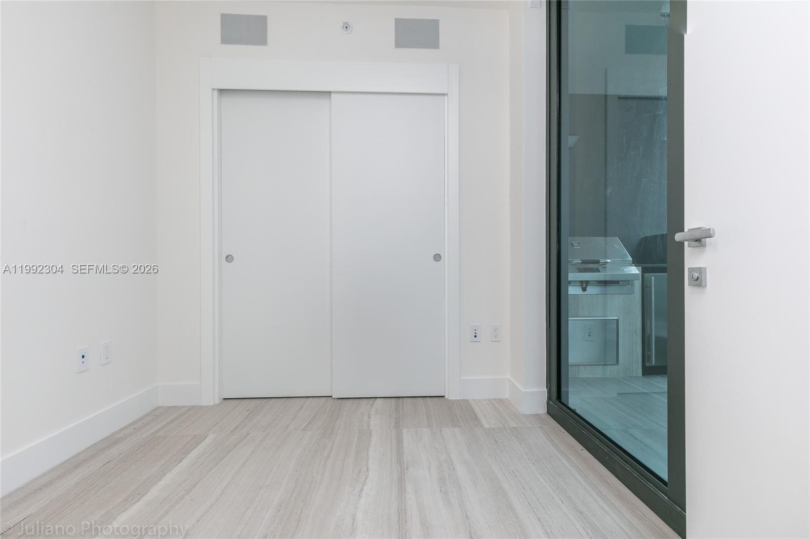 1451 Brickell Ave #905 Miami, FL 33131