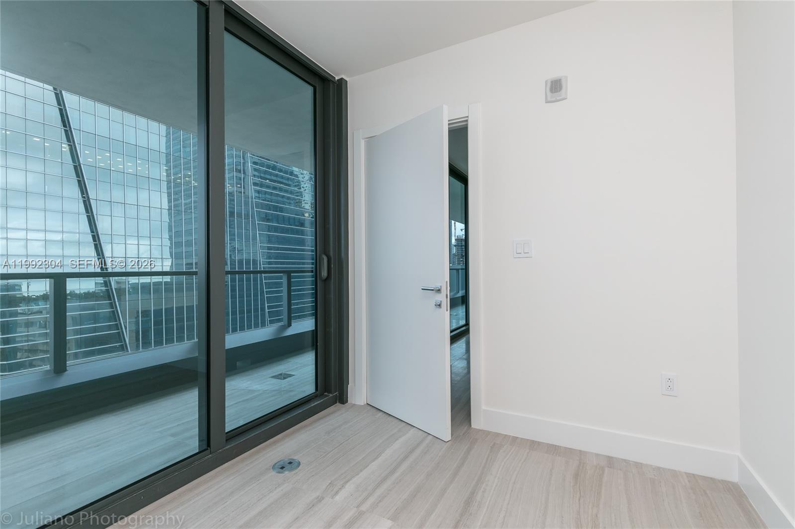 1451 Brickell Ave #905 Miami, FL 33131