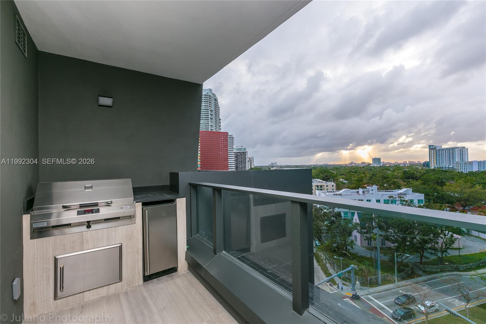 1451 Brickell Ave #905 Miami, FL 33131
