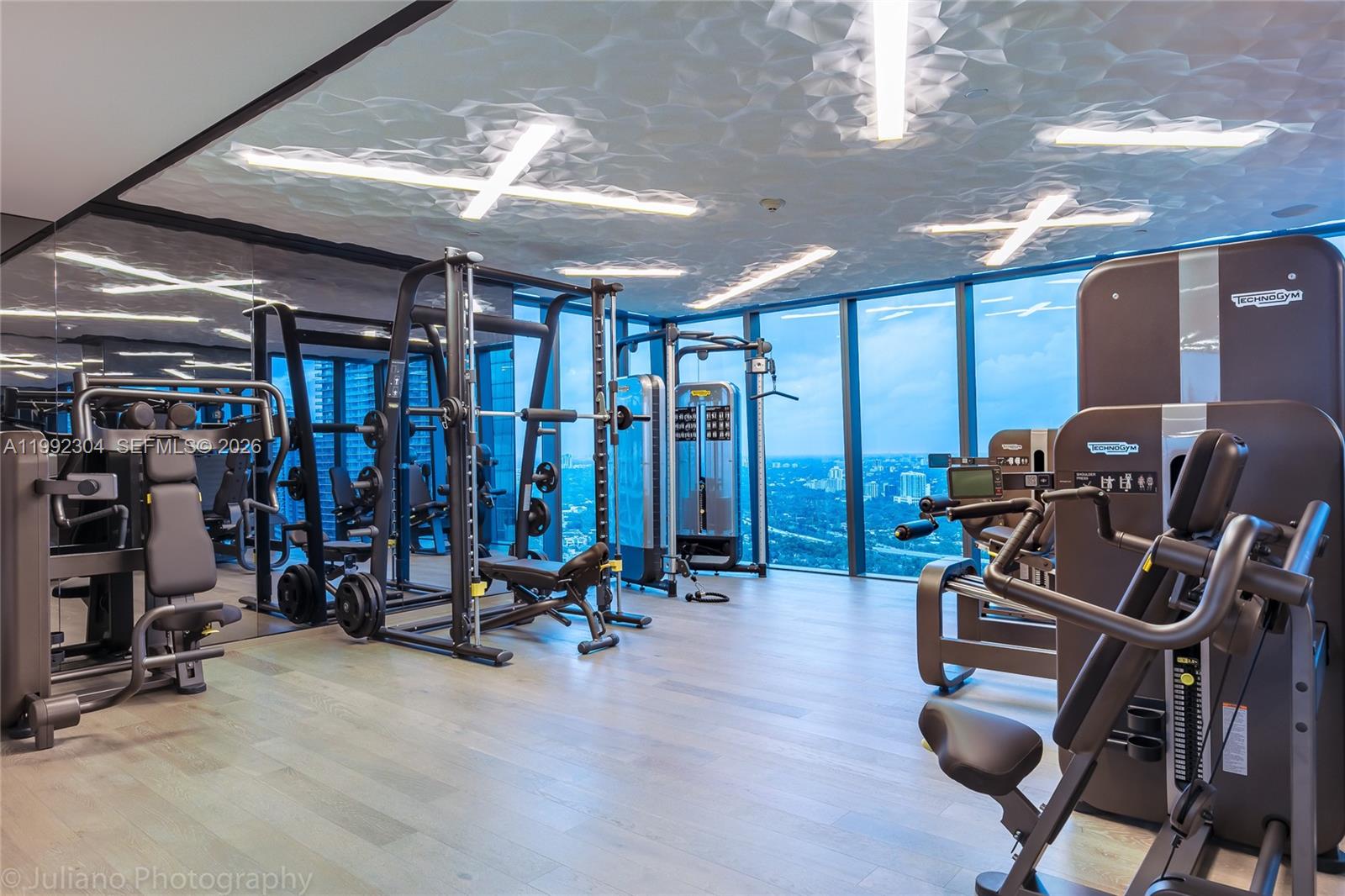 1451 Brickell Ave #905 Miami, FL 33131