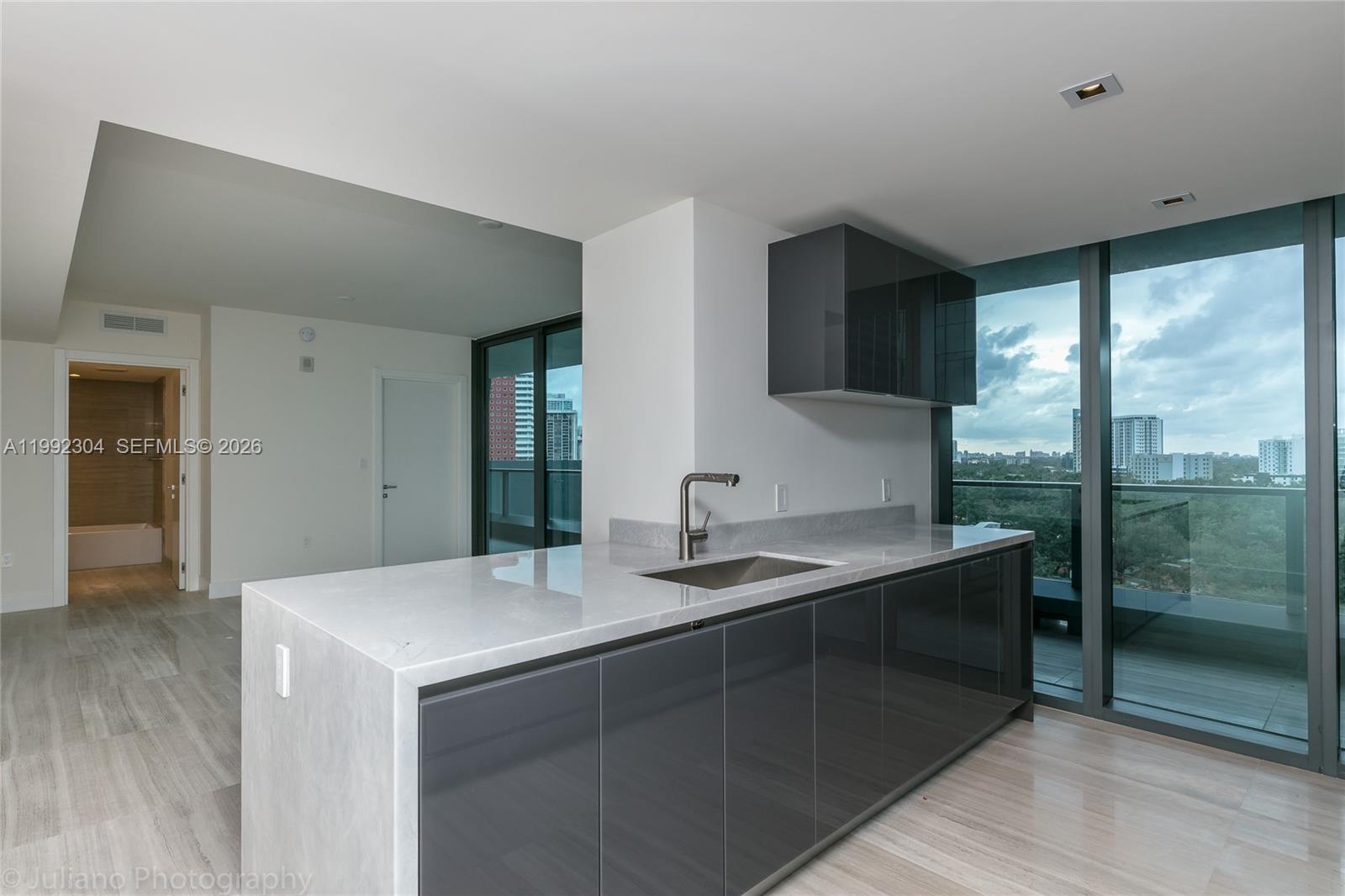 1451 Brickell Ave #905 Miami, FL 33131