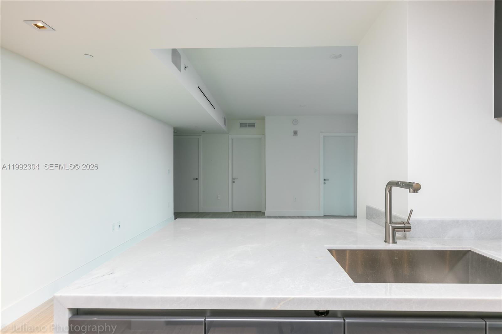 1451 Brickell Ave #905 Miami, FL 33131