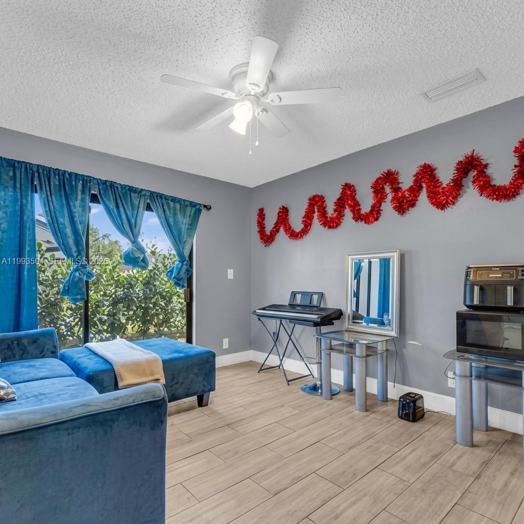 5701 NW 54th Way Tamarac, FL 33319