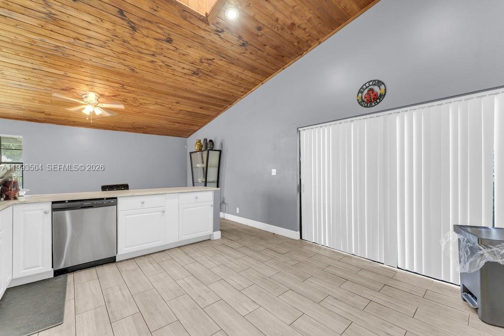 5701 NW 54th Way Tamarac, FL 33319