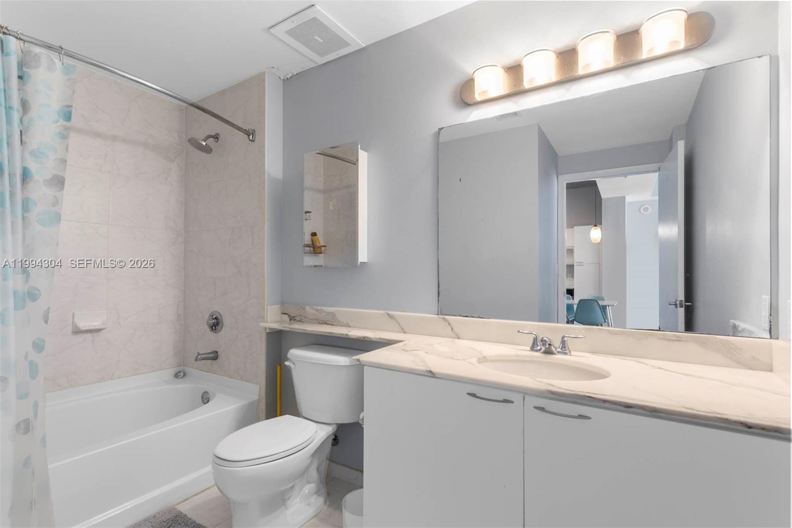 234 NE 3rd St #1106 Miami, FL 33132