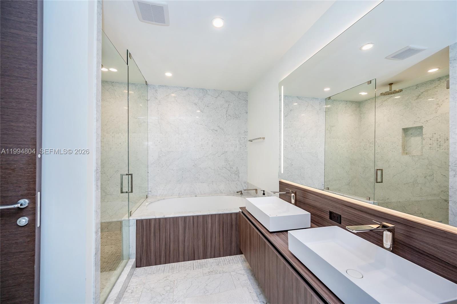 image Brickell Flatiron14