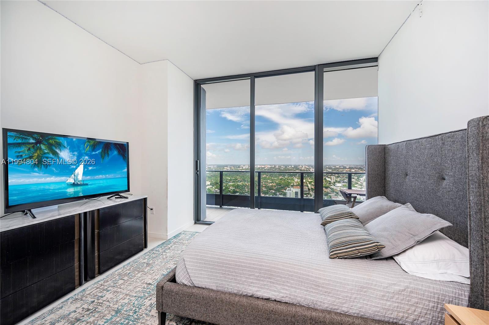 image Brickell Flatiron17