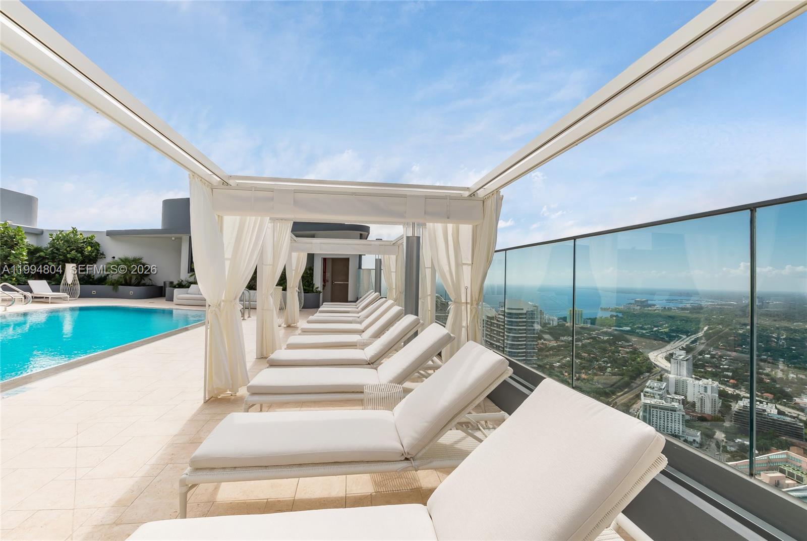 image Brickell Flatiron26