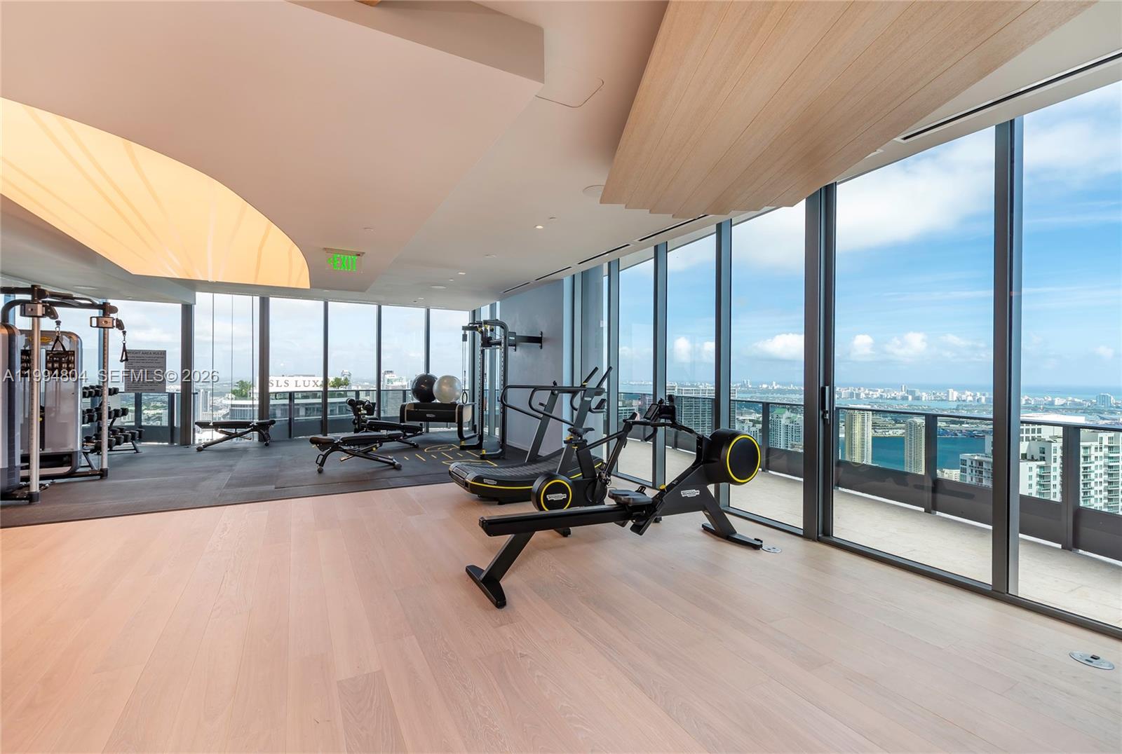image Brickell Flatiron33