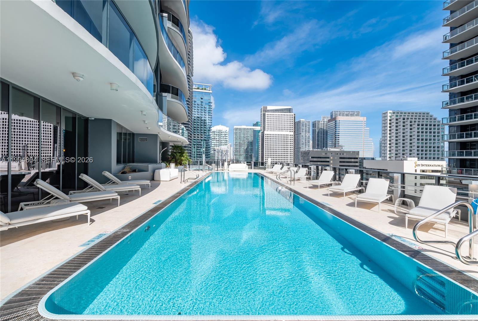image Brickell Flatiron38