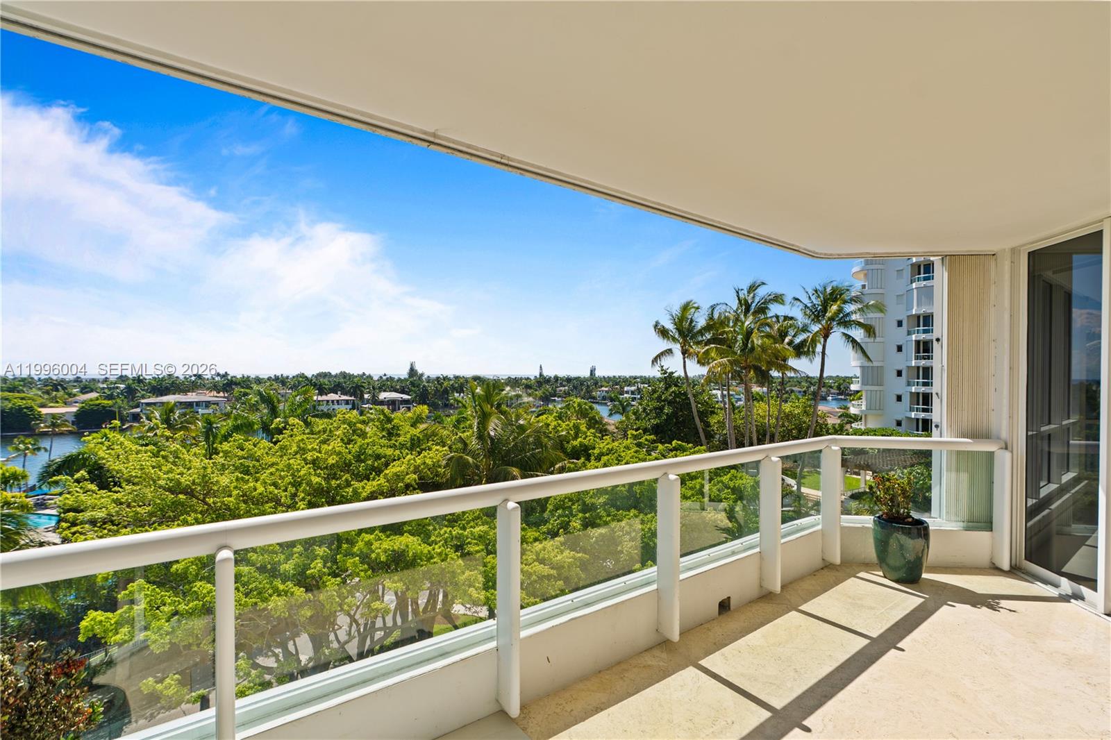 21150 Point Pl #701 Aventura, FL 33180