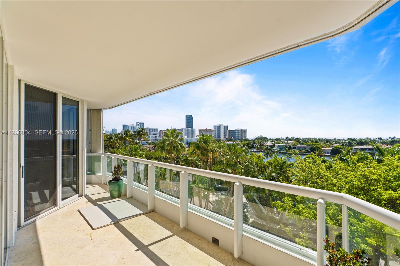 21150 Point Pl #701 Aventura, FL 33180