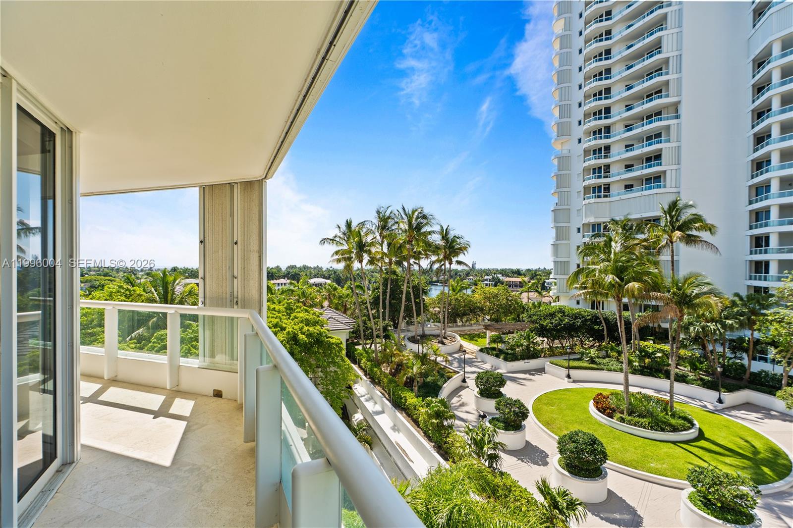 21150 Point Pl #701 Aventura, FL 33180