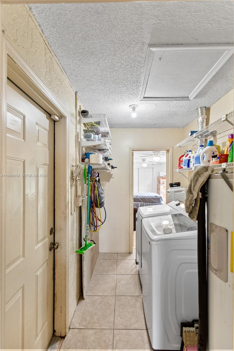 7690 SW 7th Ct North Lauderdale, FL 33068