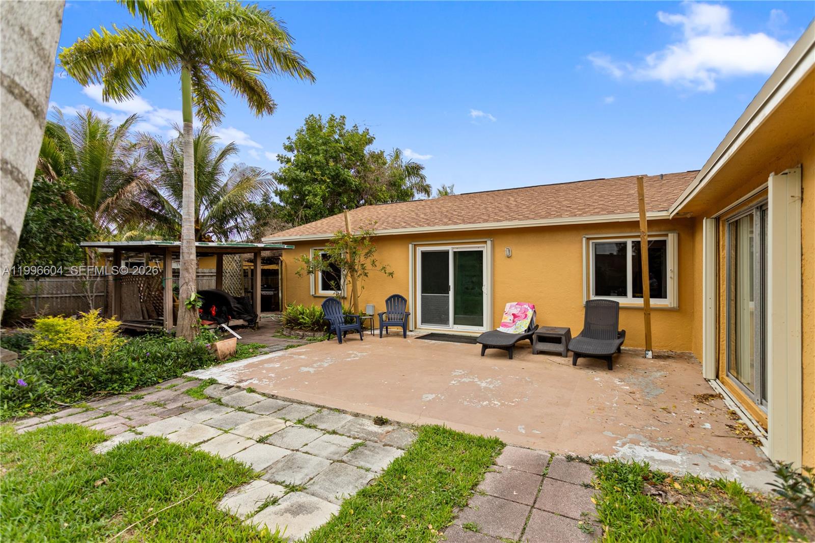 7690 SW 7th Ct North Lauderdale, FL 33068