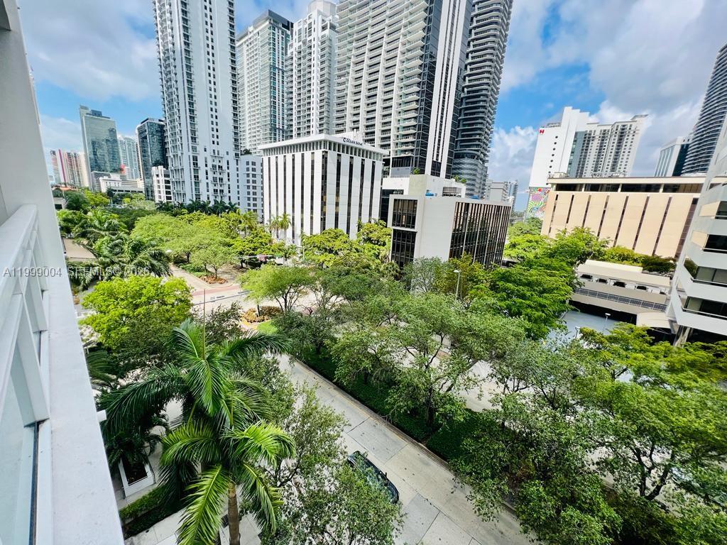 951 W Brickell Ave #607