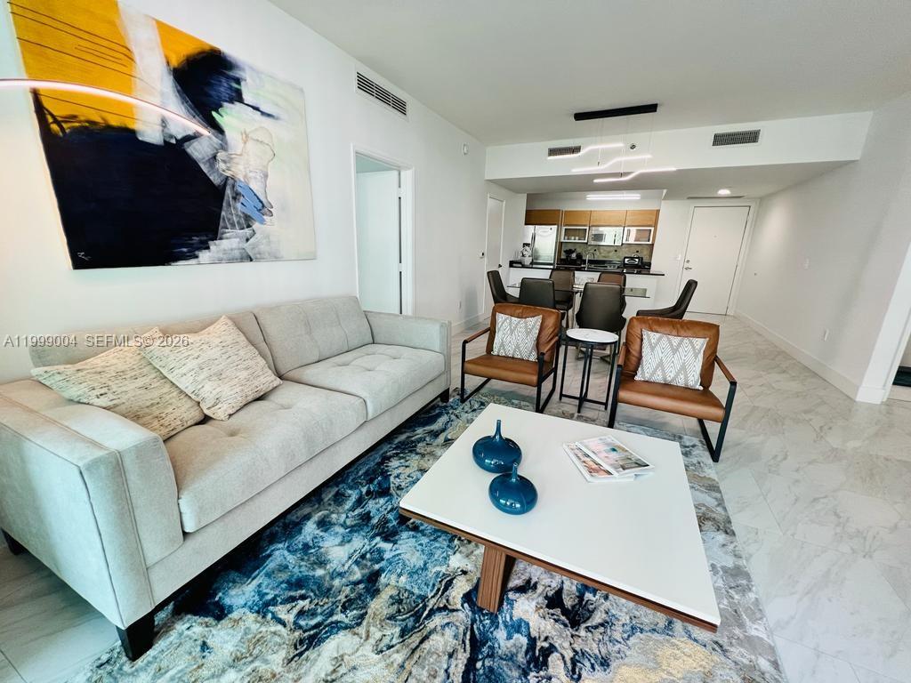 image The Plaza on Brickell West6