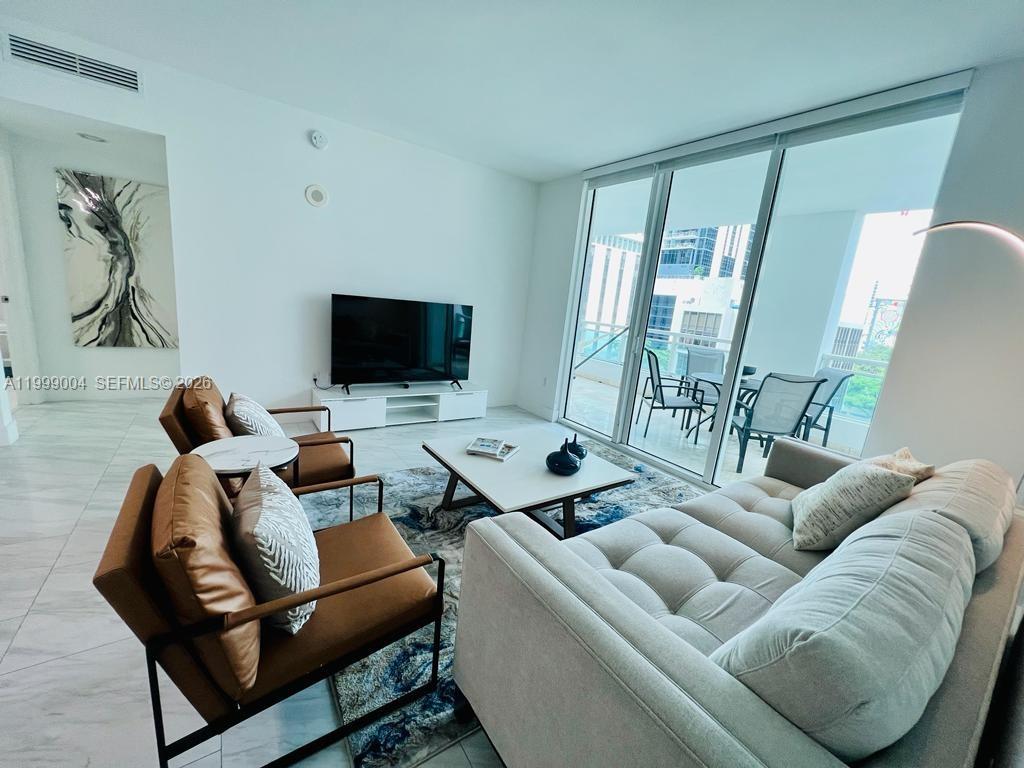 image The Plaza on Brickell West7