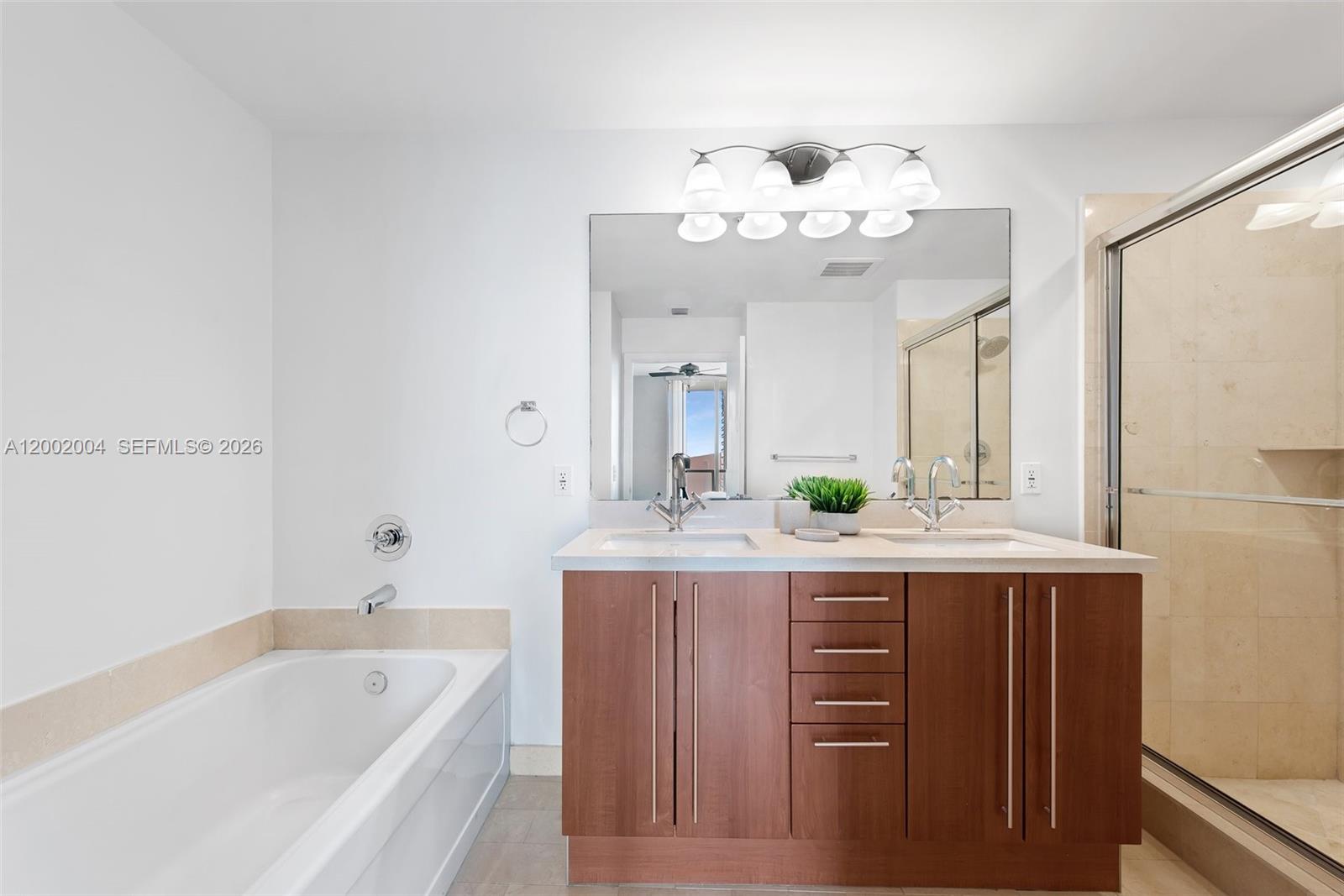 image Axis on Brickell South10