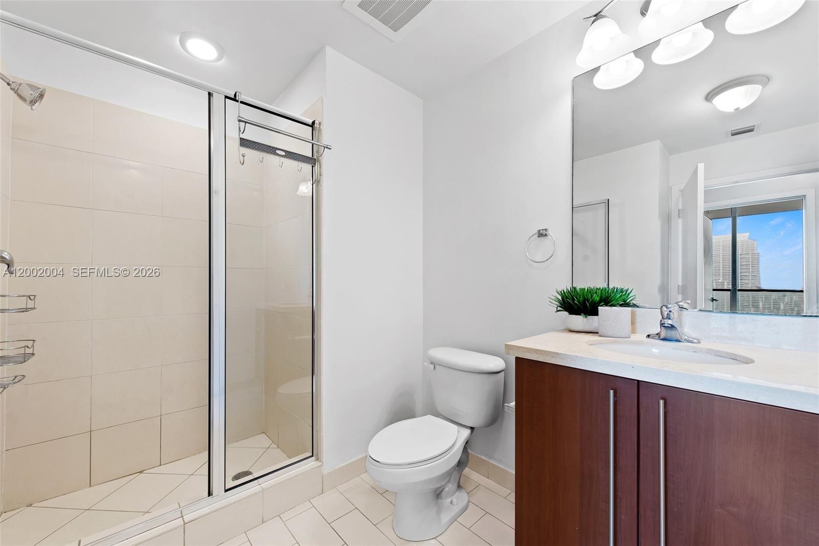 image Axis on Brickell South16