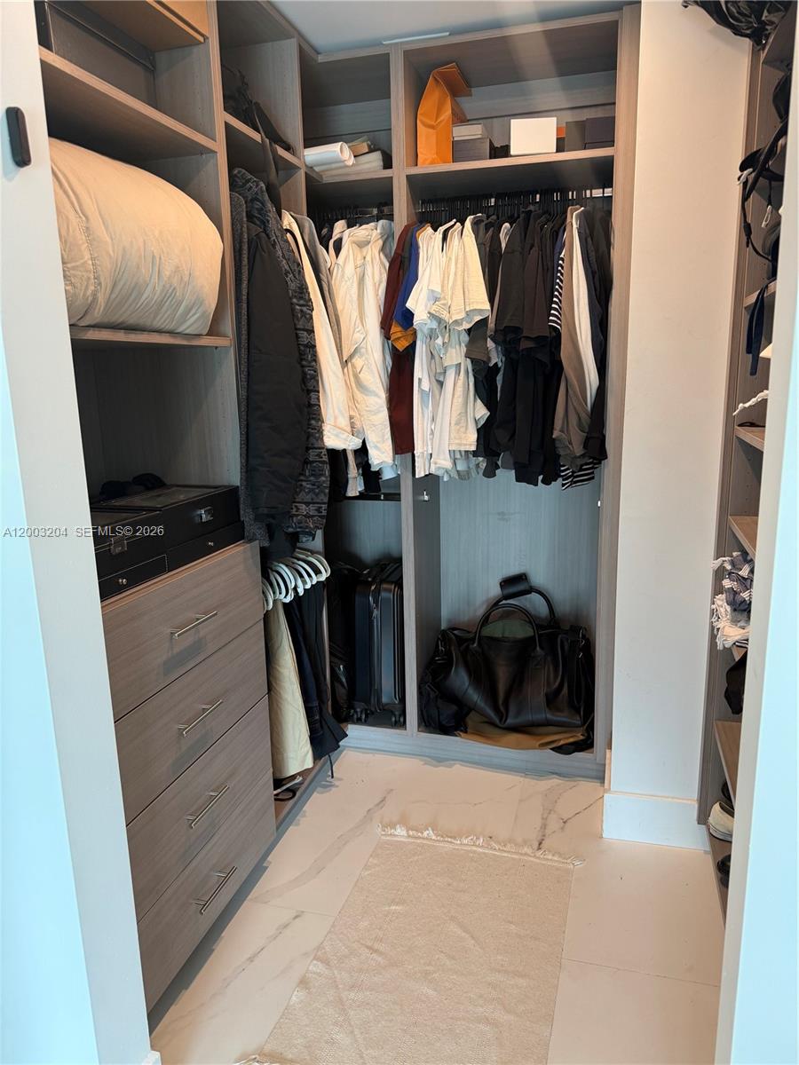 1250 S Miami Ave #1111 Miami, FL 33130