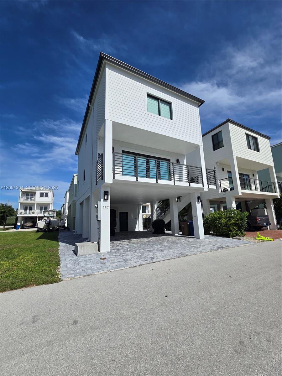 94825 Overseas Hwy #187