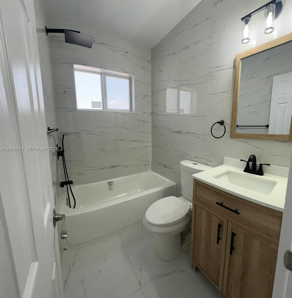 2041 NW 2nd St #2041